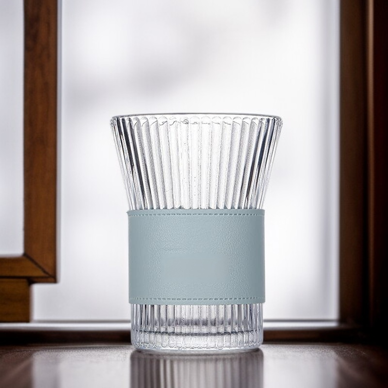 Anti-scalding tea cup