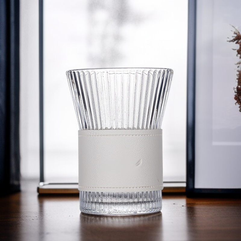 Anti-scalding tea cup