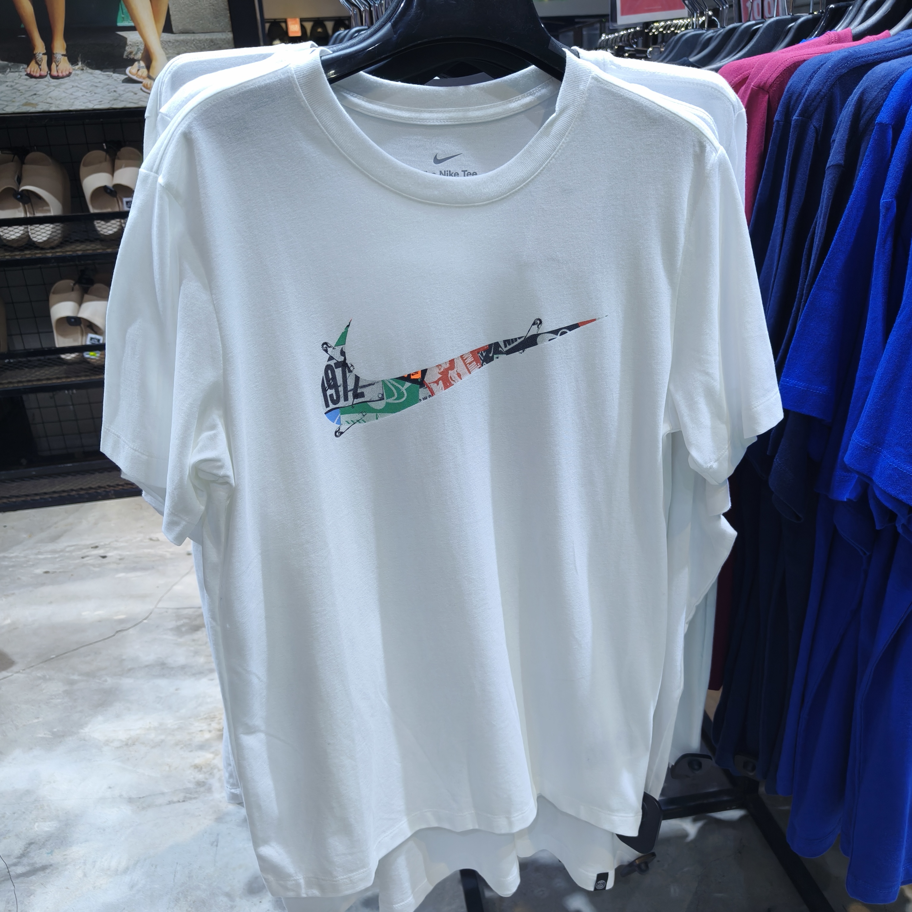 Nike Mens T-shirt at Only $39