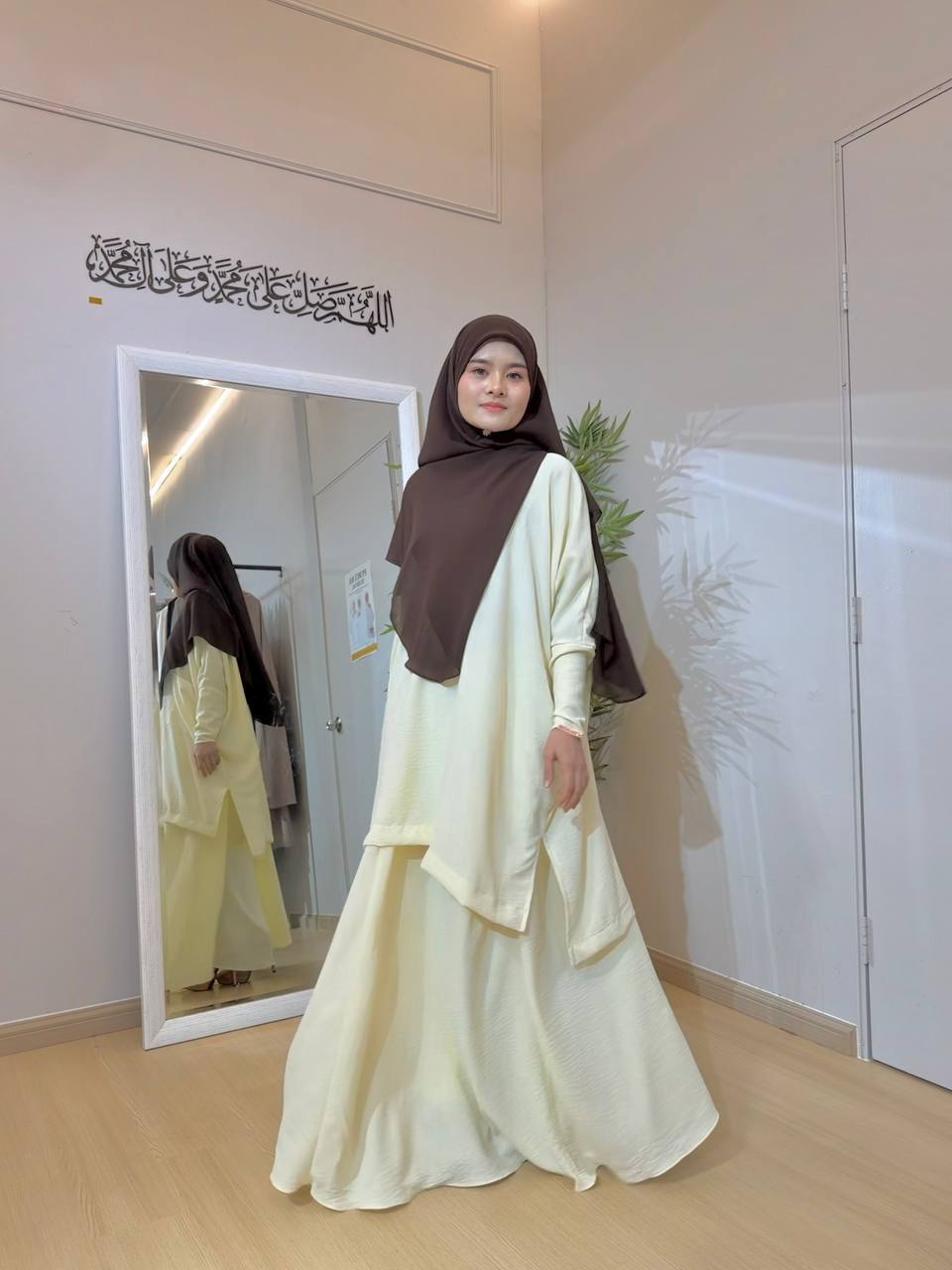 Blouse Skirt Daisy (Blouse & Skirt Only)