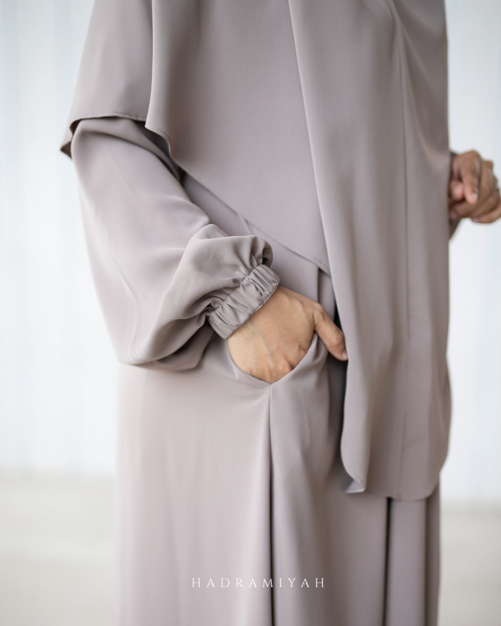 Jubah Asiah (Free Tudung Sarung Berdagu & Niqab 1 Layer)