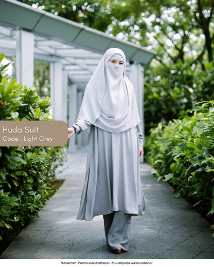 Huda Suit