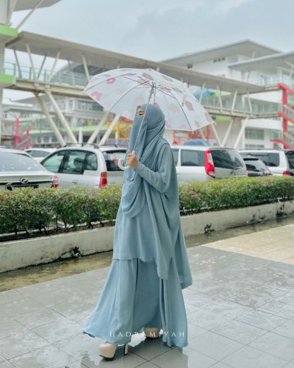 Blouse Skirt Daisy (Blouse & Skirt Only)