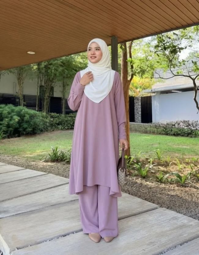 Hadramiyah Huda Suit Umrah Travel Muslimah (Tanpa Tudung)