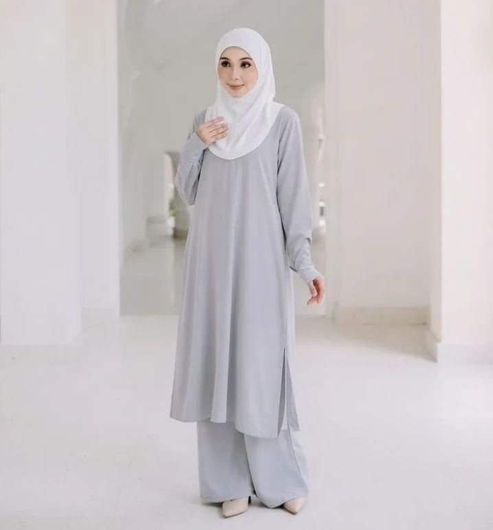 Hadramiyah Huda Suit Umrah Travel Muslimah (Tanpa Tudung)