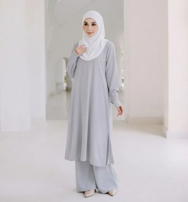 Hadramiyah Huda Suit Umrah Travel Muslimah (Tanpa Tudung)