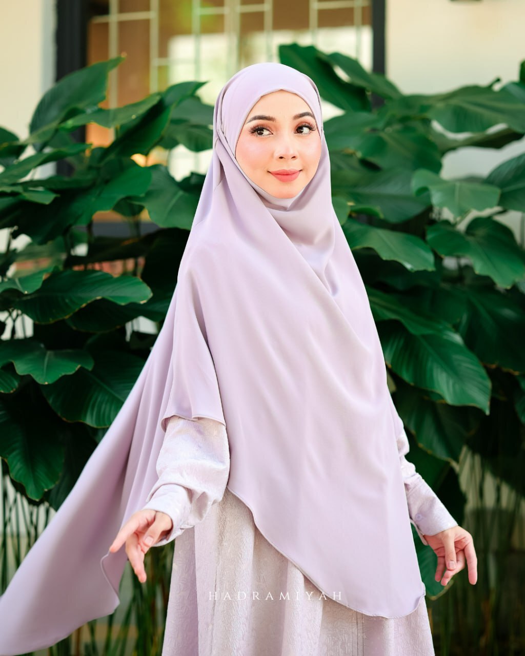 Khimar Amina