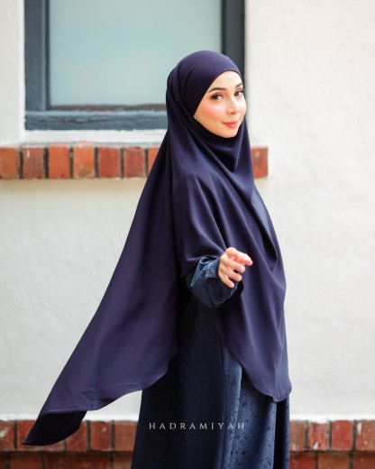 Khimar Amina