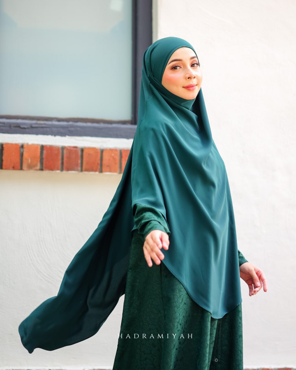 Khimar Amina