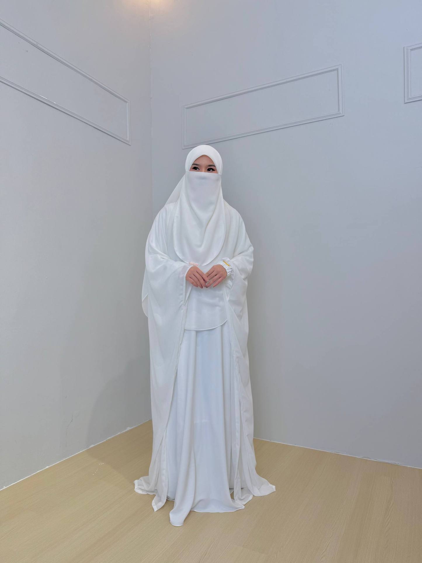 Outer Cardigan Maleeka