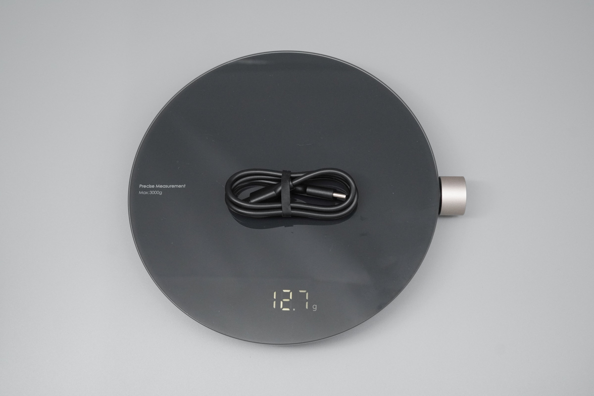 绿联能量湃Pro 55W自带线快充移动电源 PB727