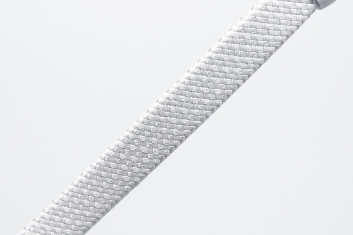 绿联能量湃Pro 55W自带线快充移动电源 PB727