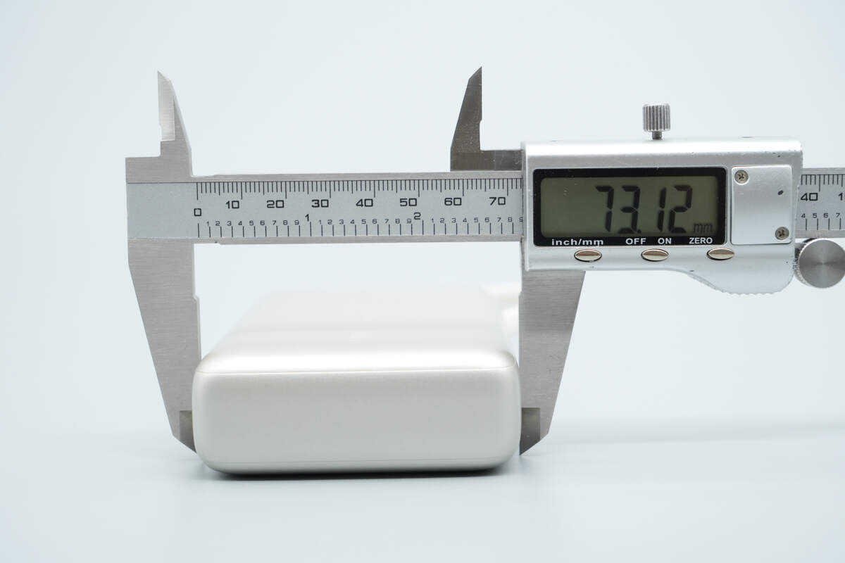 HONOR CHOICE荣耀亲选100W 20000mAh自带线快充移动电源 QHL-PB06