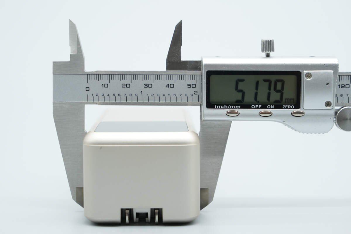 MOMAX摩米士45W GaN三合一自带拉拉线移动电源 IP167