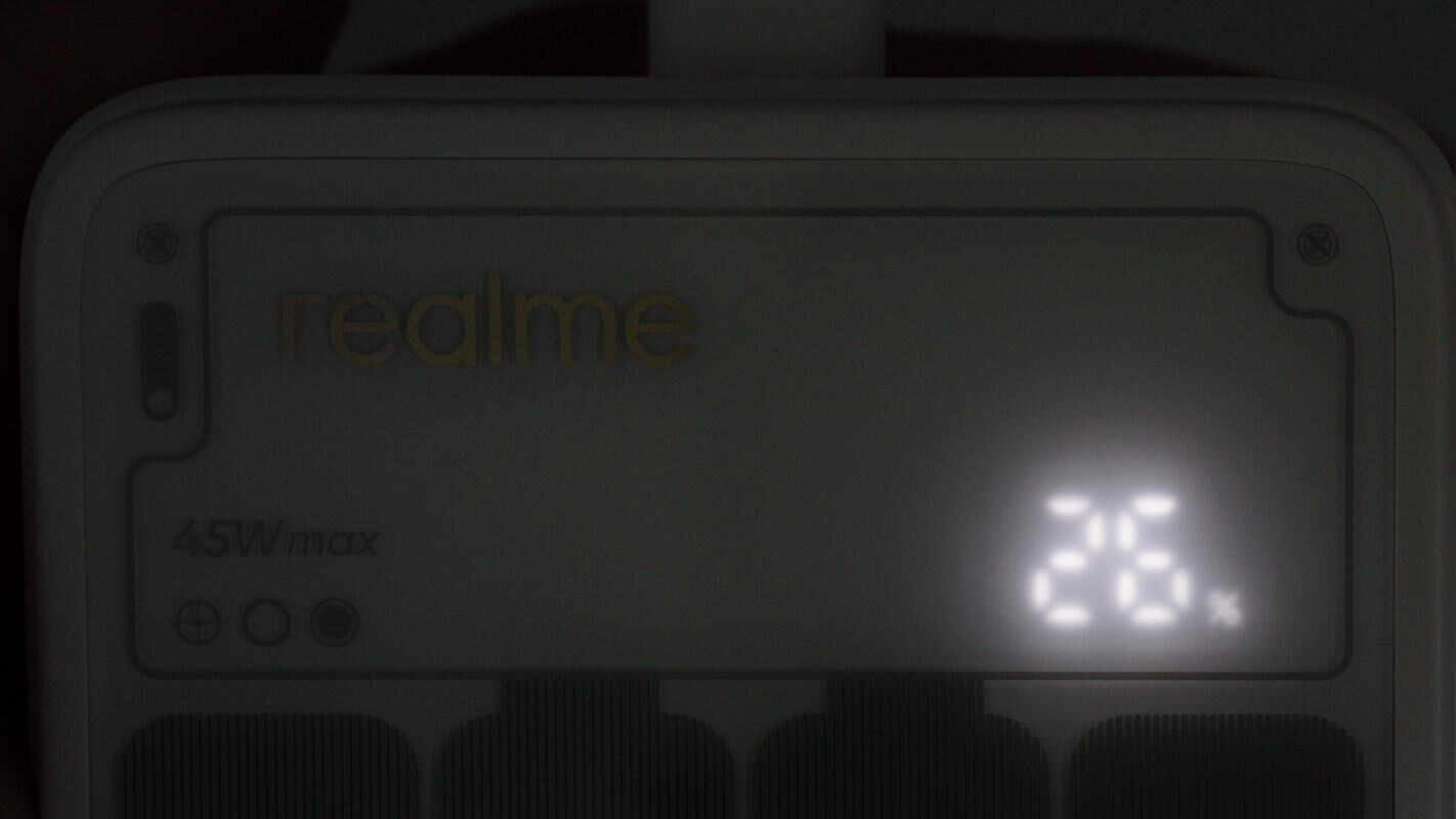 realme真我45W自带线移动电源 RMC2501