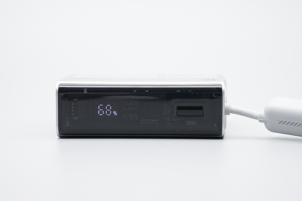 红魔氘锋能量魔块移动电源 PA0013