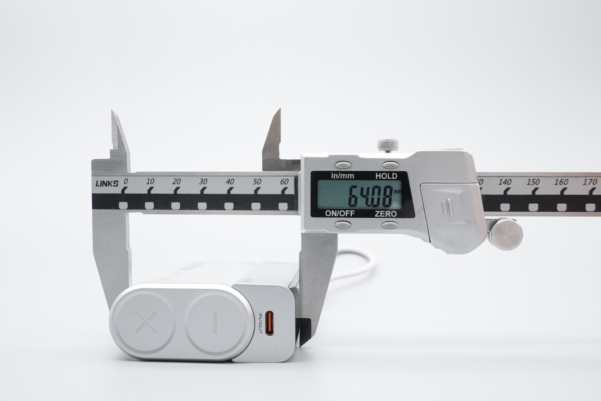 红魔氘锋能量魔块移动电源 PA0013