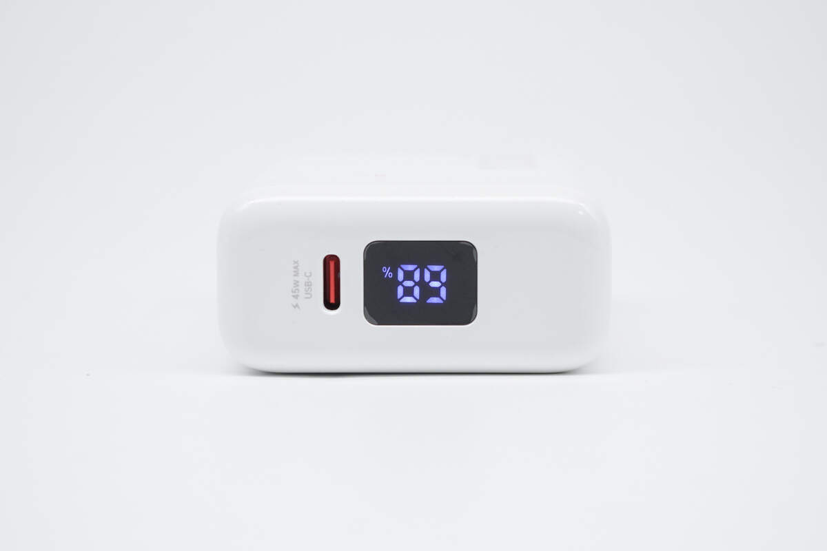 努比亚糖果移动电源10000mAh PA0017