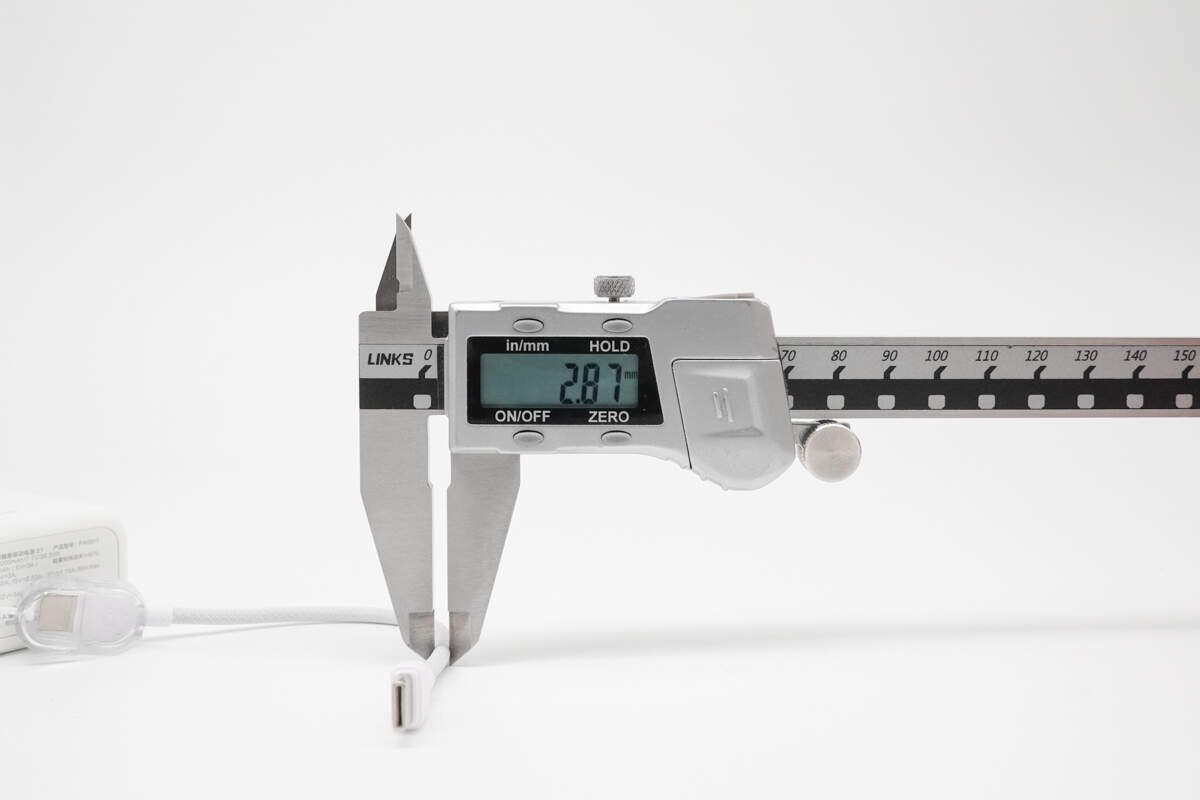 努比亚糖果移动电源10000mAh PA0017