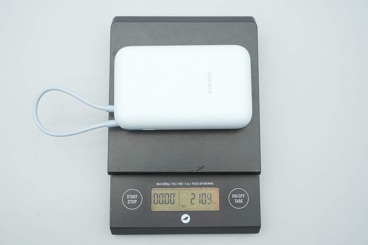 小米自带线充电宝口袋版10000mAh P15ZM1