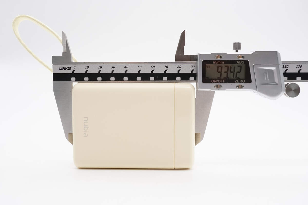 努比亚糖果移动电源X1  PA0014