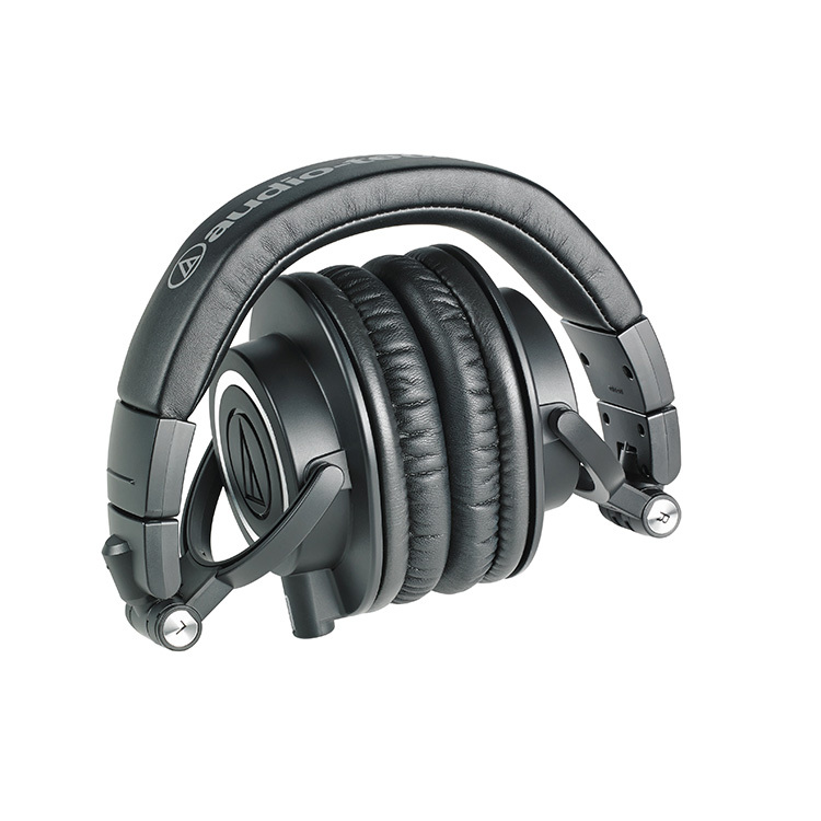 Audio-Technica ATH-M50x Professional Monitoring Headphones
