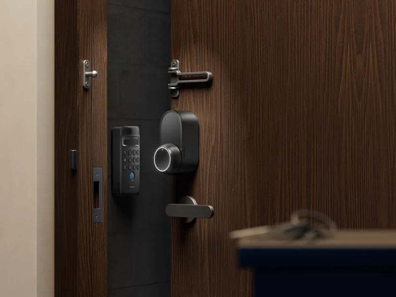 SwitchBot Smart Lock Ultra combo 套裝1【超級智能門鎖】+ Keypad Vision【Vision解鎖器 -人臉/指紋/密碼】 香港行貨-DIGIBAL ONLINE