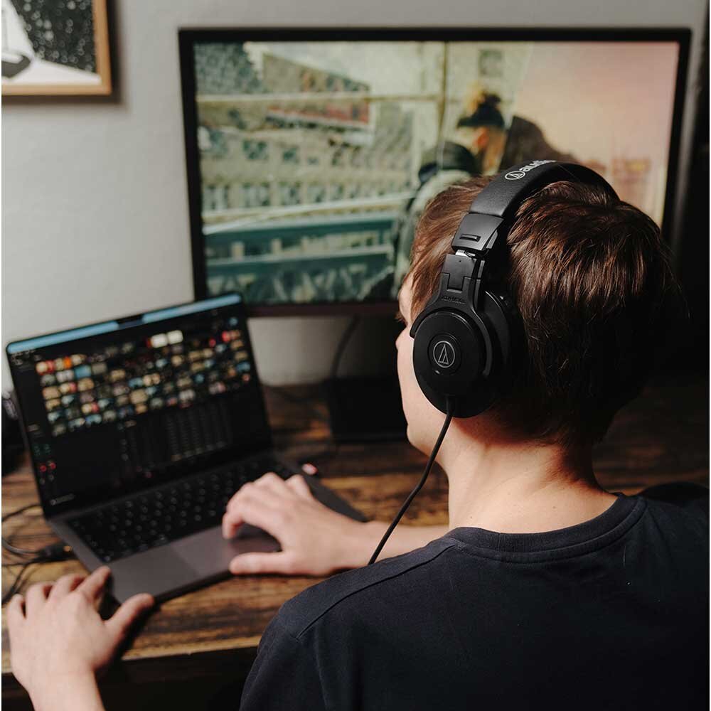 Audio-Technica ATH-M30x professional studio monitoring headphones