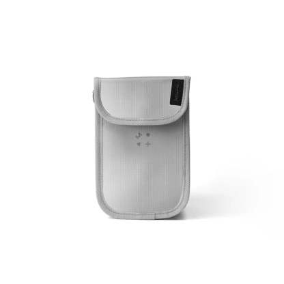 MOMAX 1-World Airliner 防火袋 [香港行貨]-DIGIBAL ONLINE