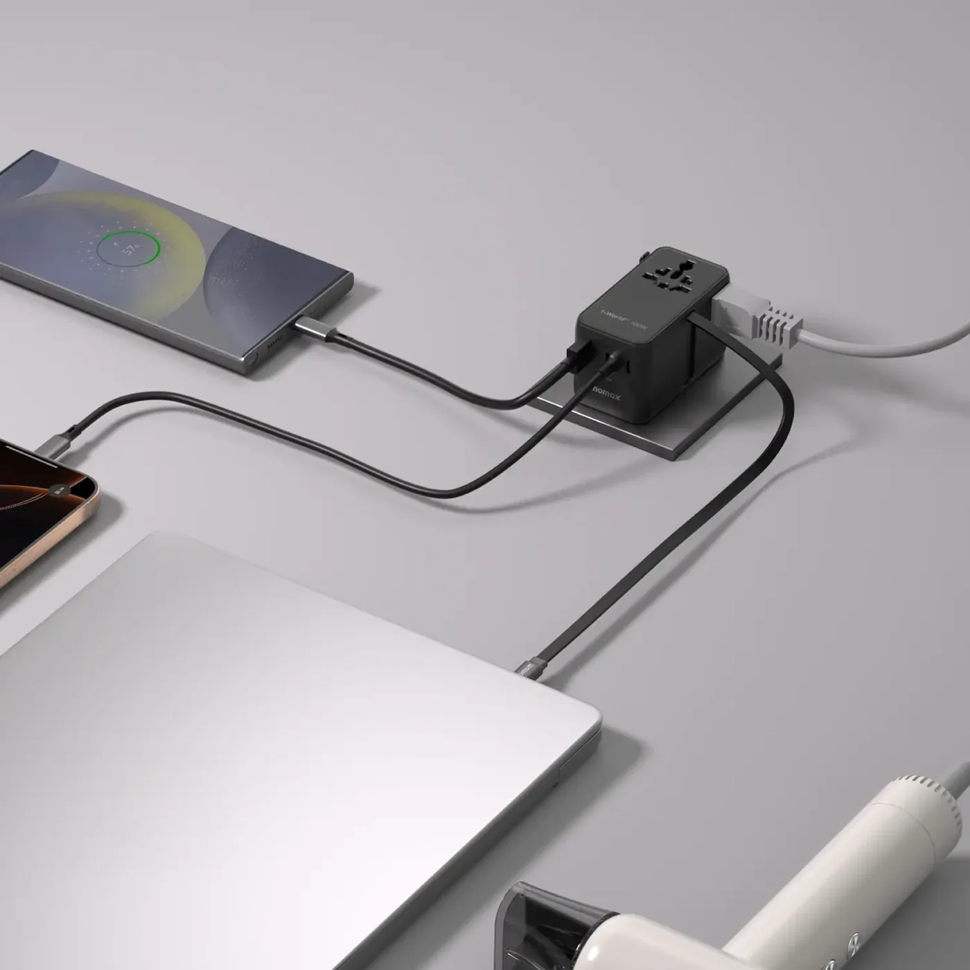 Momax 1-World²⁺ 100W 伸縮充電線四接口旅行充電插座 UA25 [香港行貨]