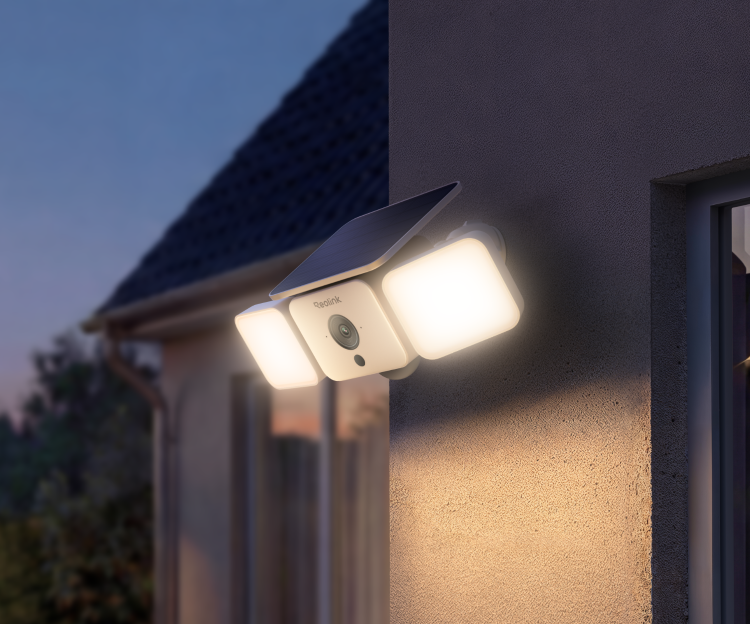  Reolink Solar Floodlight Cam 4MP Outdoor Waterproof Battery Camera 