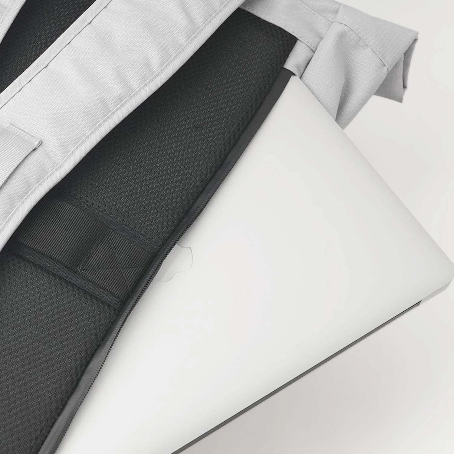 BITPLAY Urban Daypack 24L 600D輕旅筆電包 [香港行貨] - DIGIBAL ONLINE8