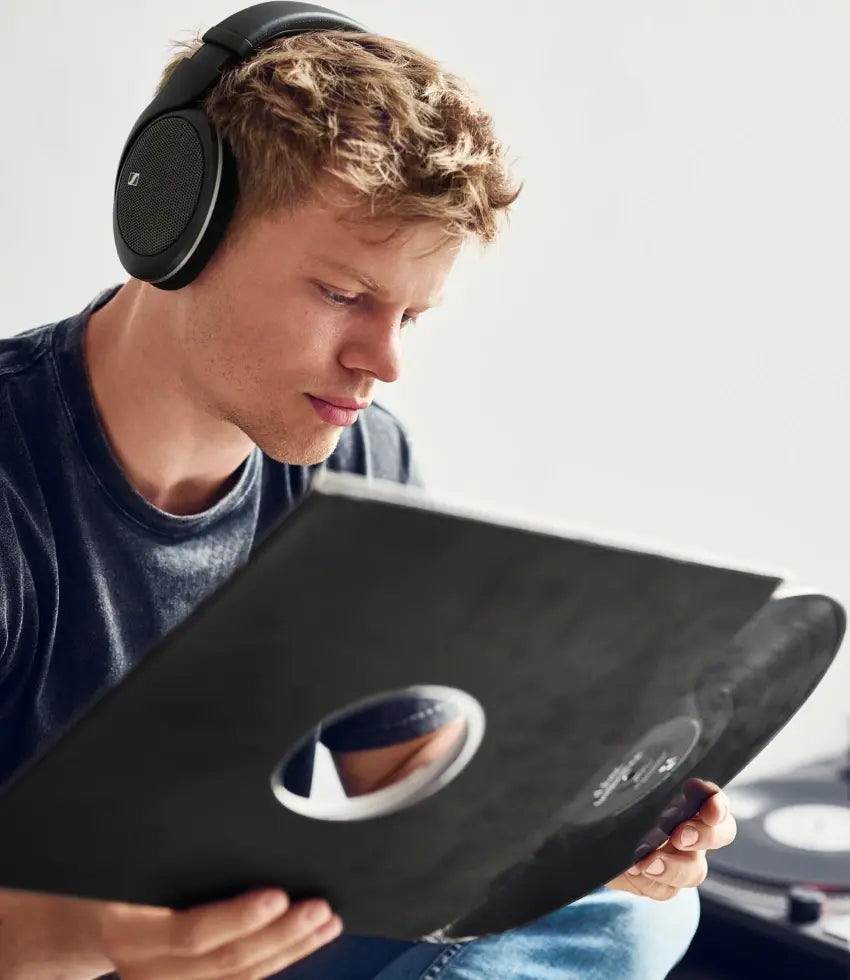 HD 550 open-back audiophile headphones detail