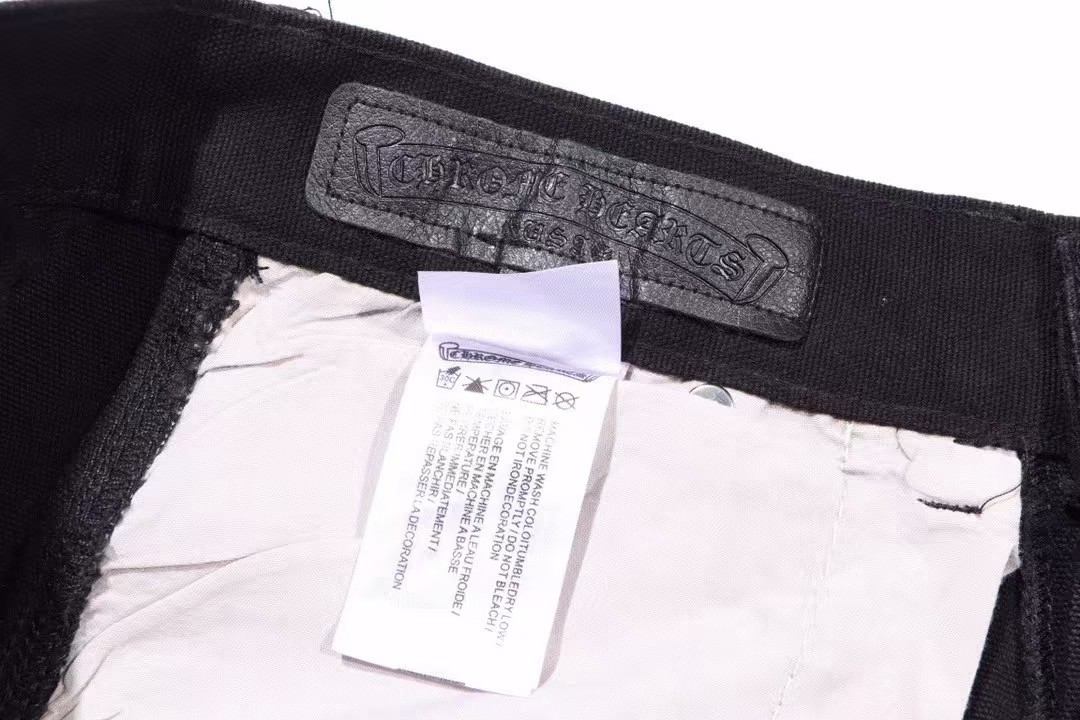 【CHROME HEARTS 公式旗艦店】ジーパン、ご好評に付き再入荷！