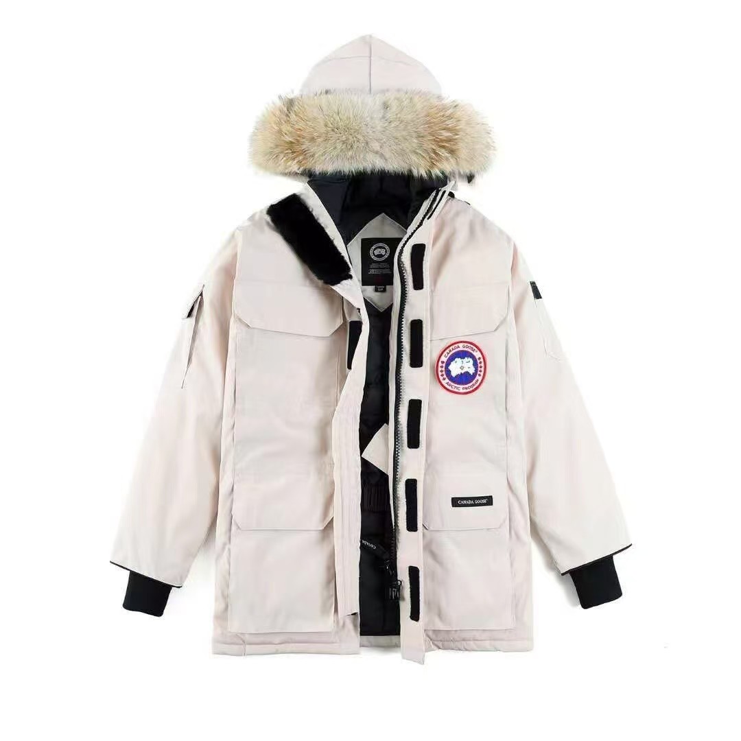 【Canada Goose】カナダグース 男女兼用、ご好評に付き再入荷！