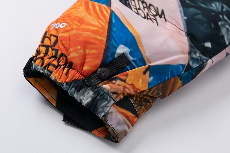 【The North Face 】【全国送料無料】数量限定発売  スノーマウンテンダウンジャケット