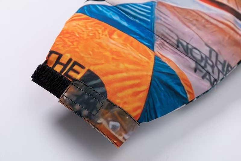 【The North Face 】【全国送料無料】数量限定発売  スノーマウンテンダウンジャケット