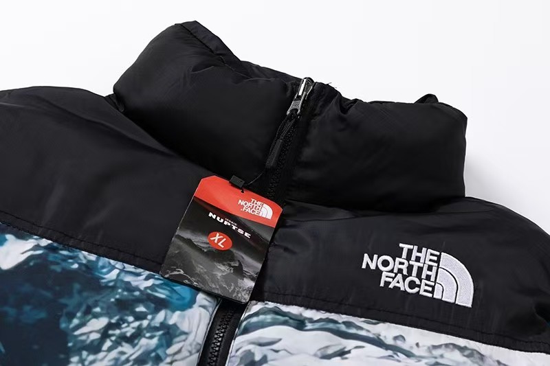 【The North Face 】【全国送料無料】数量限定発売  スノーマウンテンダウンジャケット