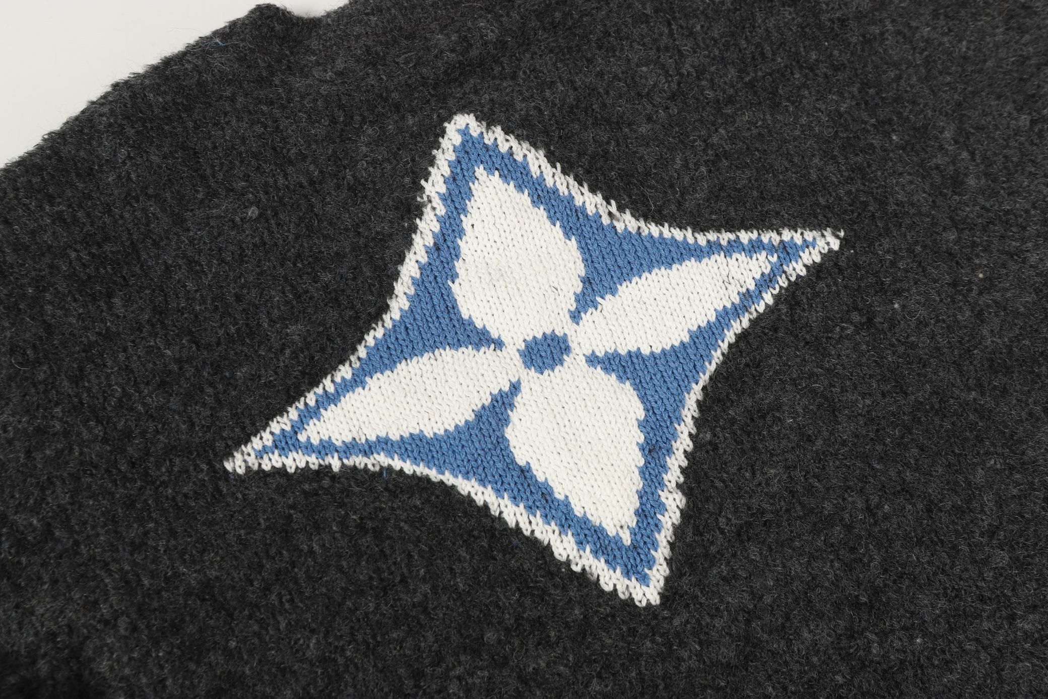 【LOUIS VUITTON旗艦店】ルイヴィトン セーター 男女兼用 ご好評に付き再入荷！