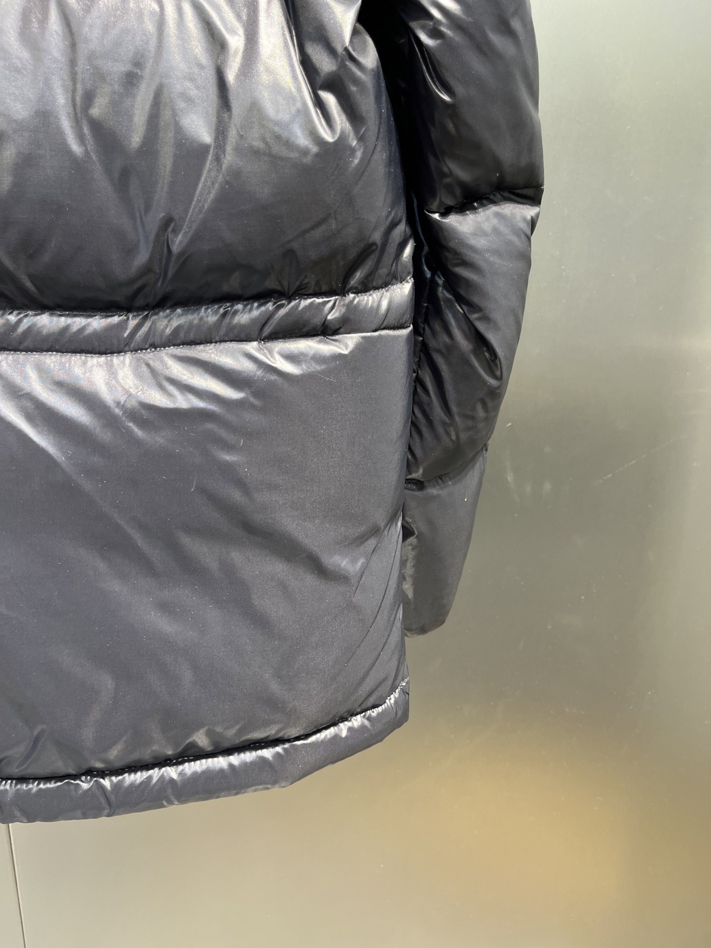 【MONCLER 公式旗艦店】モンクレール ダウンジャケット ご好評に付き再入荷！