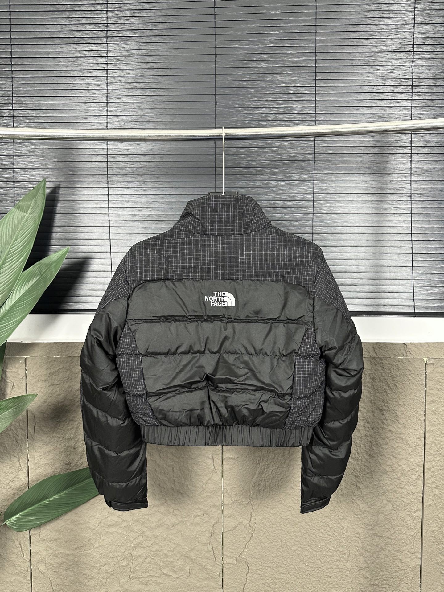 【The North Face 公式 旗艦店】女性用ダウンジャケット ご好評に付き再入荷！