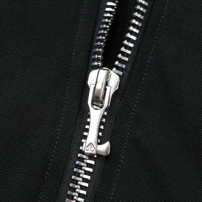 【MOOSE KNUCKLES 公式旗艦店】女性用ダウンジャケット ご好評に付き再入荷！