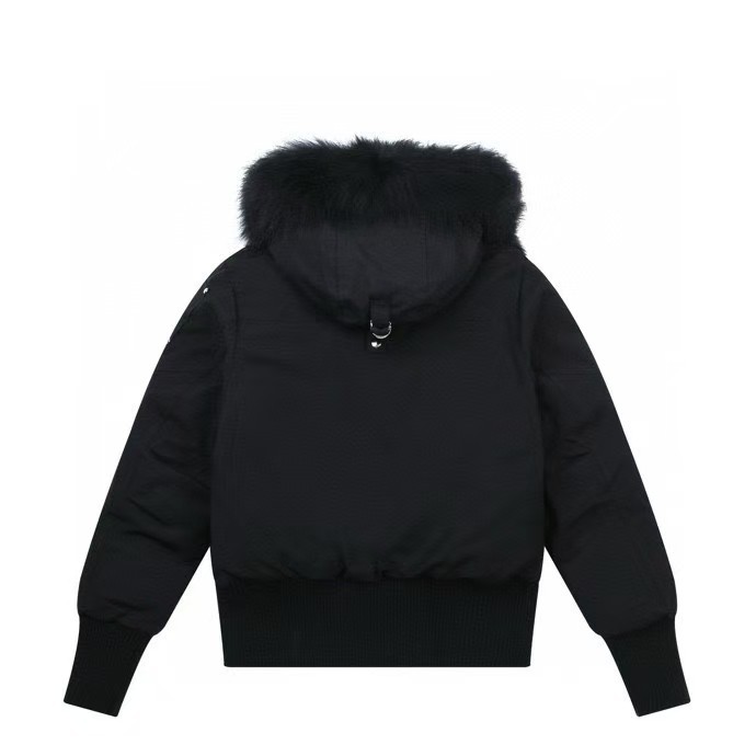 【MOOSE KNUCKLES 公式旗艦店】女性用ダウンジャケット ご好評に付き再入荷！