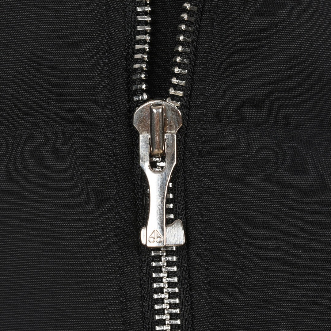 【MOOSE KNUCKLES 公式旗艦店】ダウンベスト ご好評に付き再入荷！