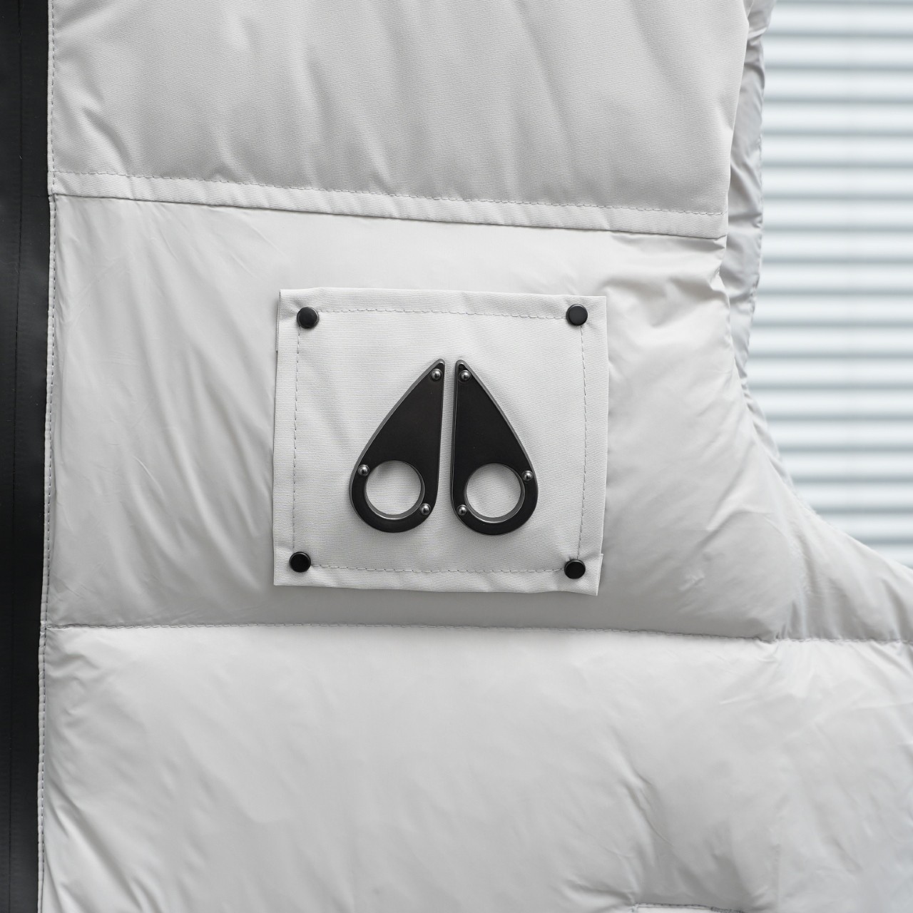 【MOOSE KNUCKLES 公式旗艦店】ダウンベスト ご好評に付き再入荷！