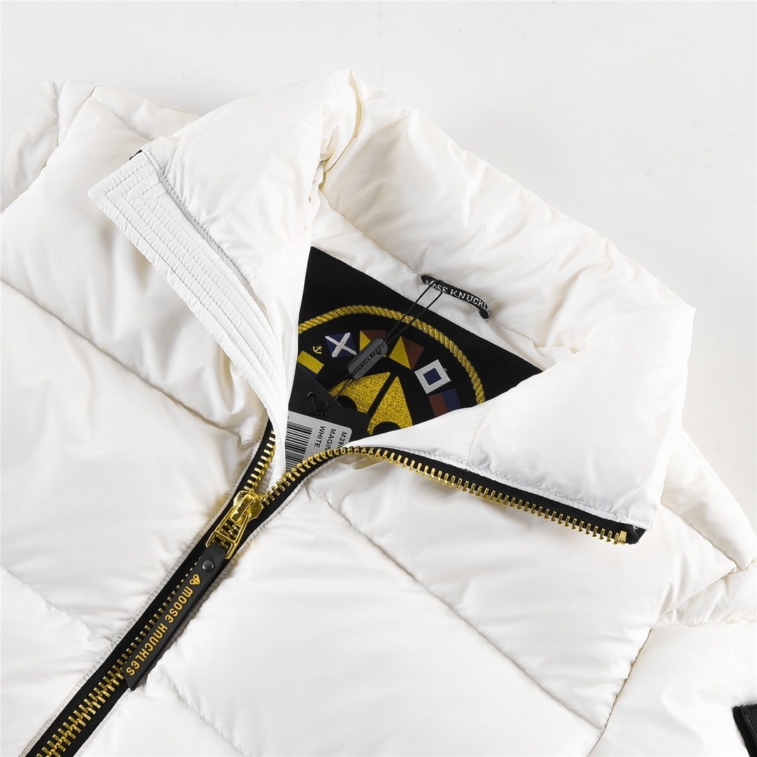 【MOOSE KNUCKLES 公式旗艦店】ダウンジャケット ご好評に付き再入荷！