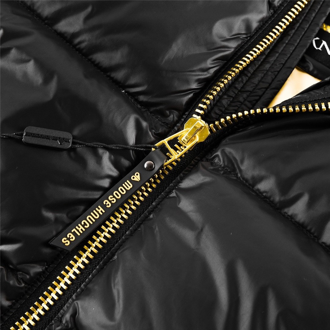 【MOOSE KNUCKLES 公式旗艦店】ダウンジャケット ご好評に付き再入荷！