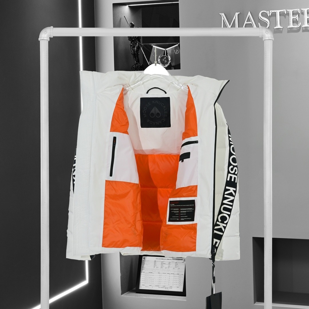 【MOOSE KNUCKLES 公式旗艦店】ダウンジャケット ご好評に付き再入荷！