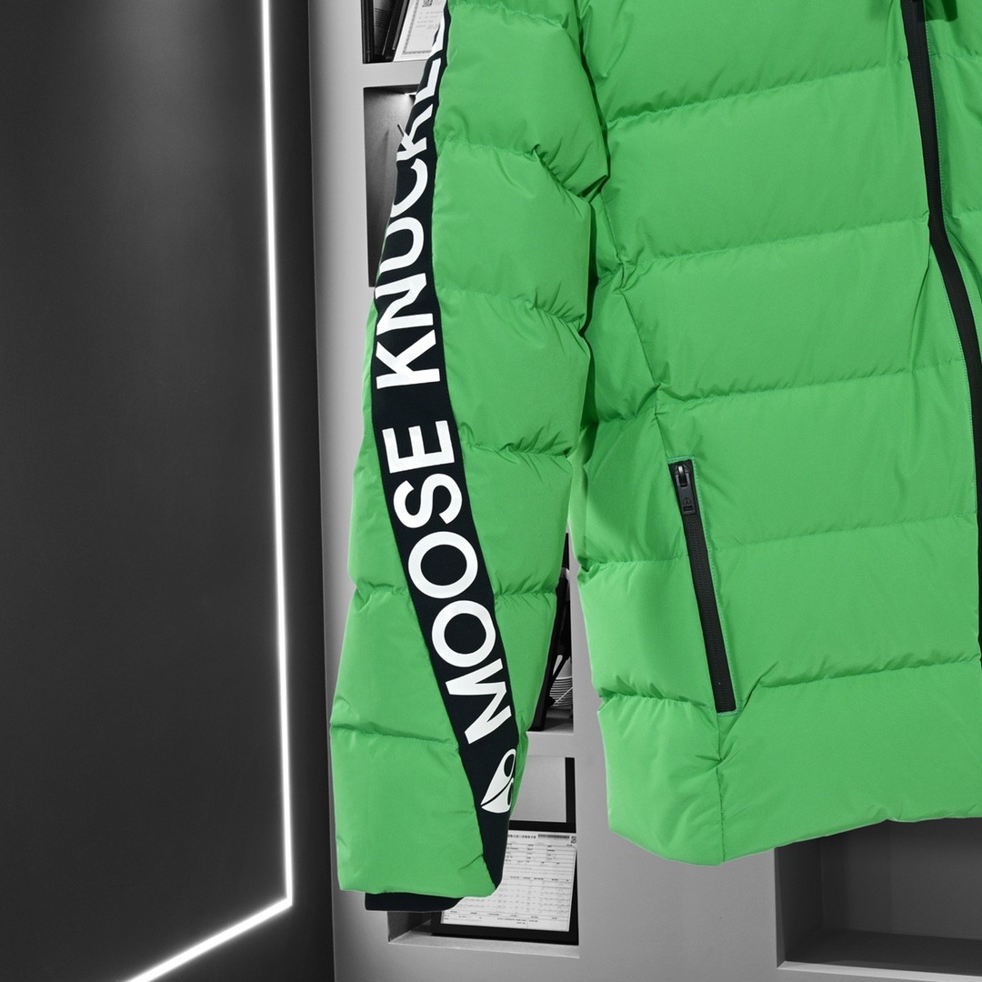 【MOOSE KNUCKLES 公式旗艦店】ダウンジャケット ご好評に付き再入荷！