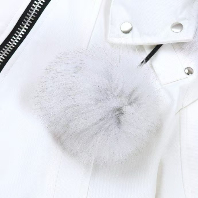 【MOOSE KNUCKLES 公式旗艦店】女性用ダウンジャケット ご好評に付き再入荷！